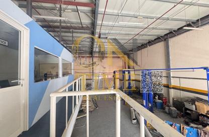Warehouse - Studio - 2 for rent in Industrial Building 13 - Industrial Area 13 - Sharjah Industrial Area - Sharjah