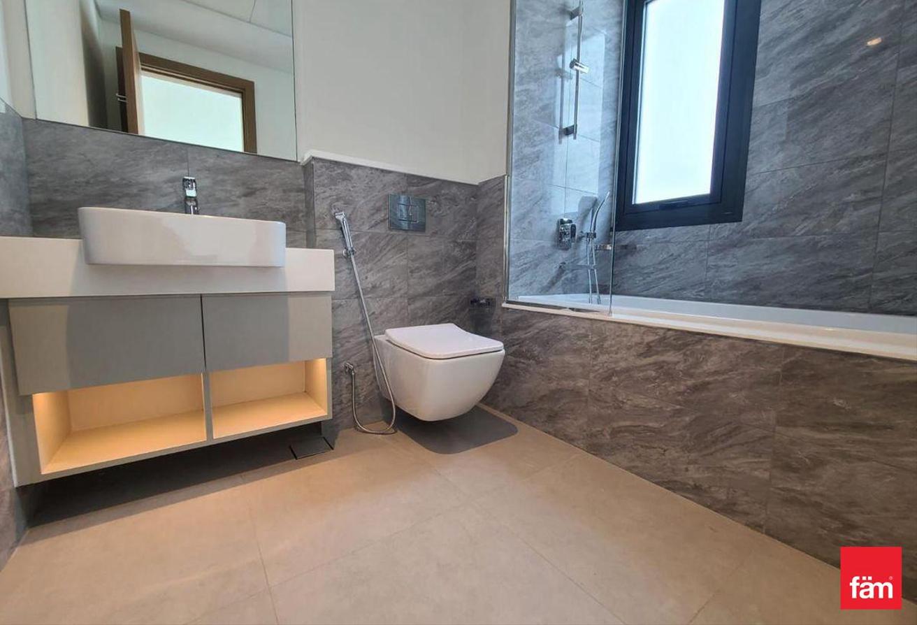 Private Pool | Two Months Free | Single Row photo 8