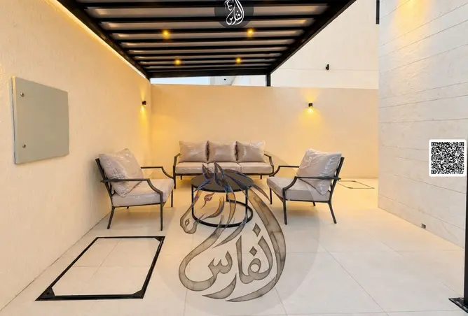 156014327 - Property Image 3