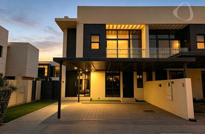 Townhouse - 3 Bedrooms - 3 Bathrooms for rent in Flora - Damac Hills - Dubai