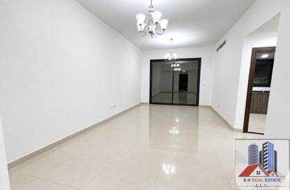Apartment - 2 - 3 for rent in El Oneis 1 - Dubai Studio City - Dubai