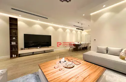 فيلا - 4 غرف نوم - 6 حمامات للايجار في بارك فيللا - الضاحية 10 - قرية جميرا الدائرية - دبي