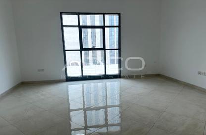 Apartment - 2 Bedrooms - 2 Bathrooms for rent in Romaithi Building - Al Jaddaf - Dubai Apartment - 2 Bedrooms - 2 Bathrooms for rent in Romaithi Building - Al Jaddaf - Dubai