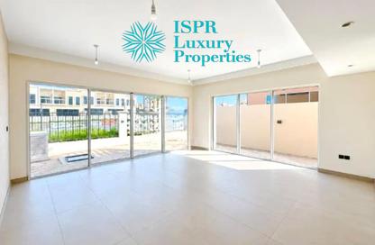 Townhouse - 5 - 6 for rent in Nice - Damac Lagoons - Dubai