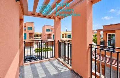 Townhouse - 5 - 6 for rent in Nice - Damac Lagoons - Dubai
