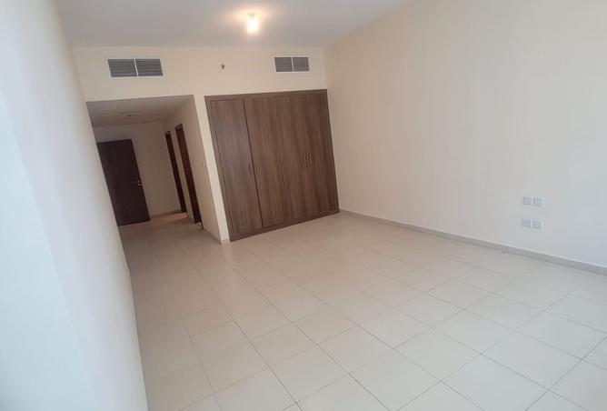 135609213 - Property Image 2