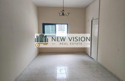 Apartment - 2 Bedrooms - 2 Bathrooms for rent in Qasimia 13 building - Al Nad - Al Qasimia - Sharjah