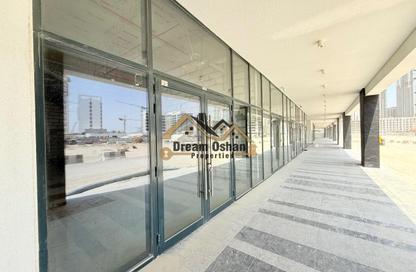 Shop - Studio - 1 for rent in Azizi Riviera 48 - Azizi Riviera - Meydan One - Meydan - Dubai