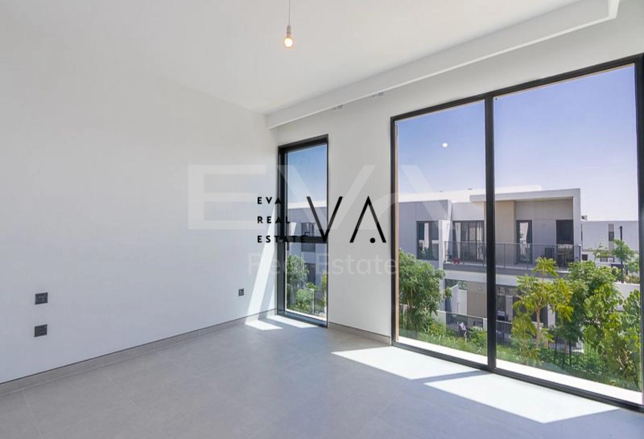 UPGRADED | CORNER | SINGLE ROW | READY TO MOVE IN photo 12