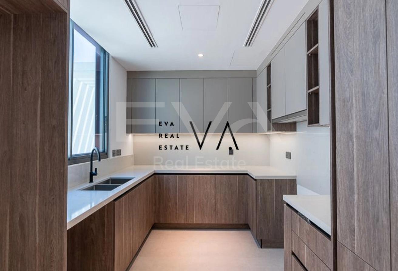 UPGRADED | CORNER | SINGLE ROW | READY TO MOVE IN photo 5