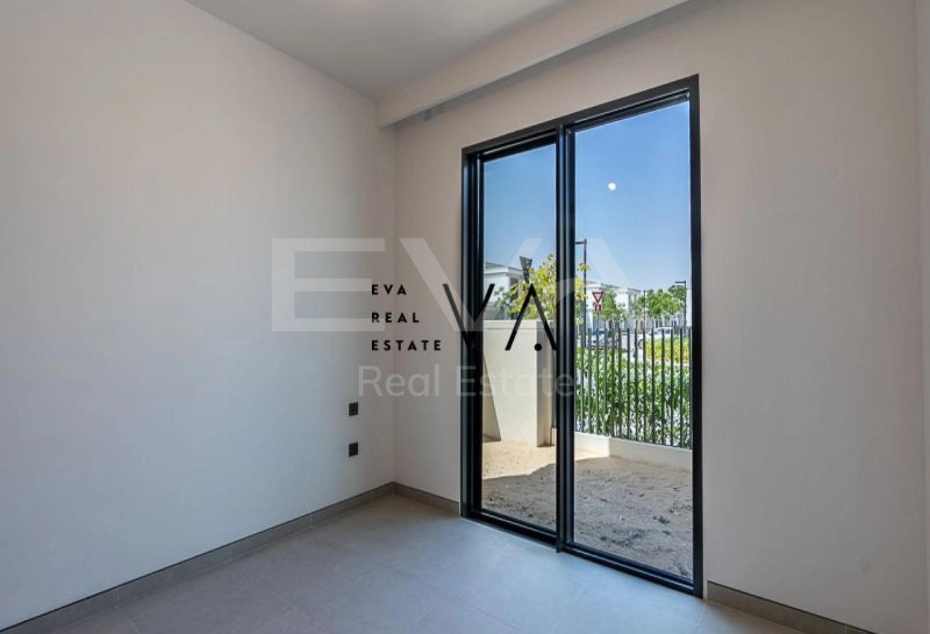 UPGRADED | CORNER | SINGLE ROW | READY TO MOVE IN photo 11