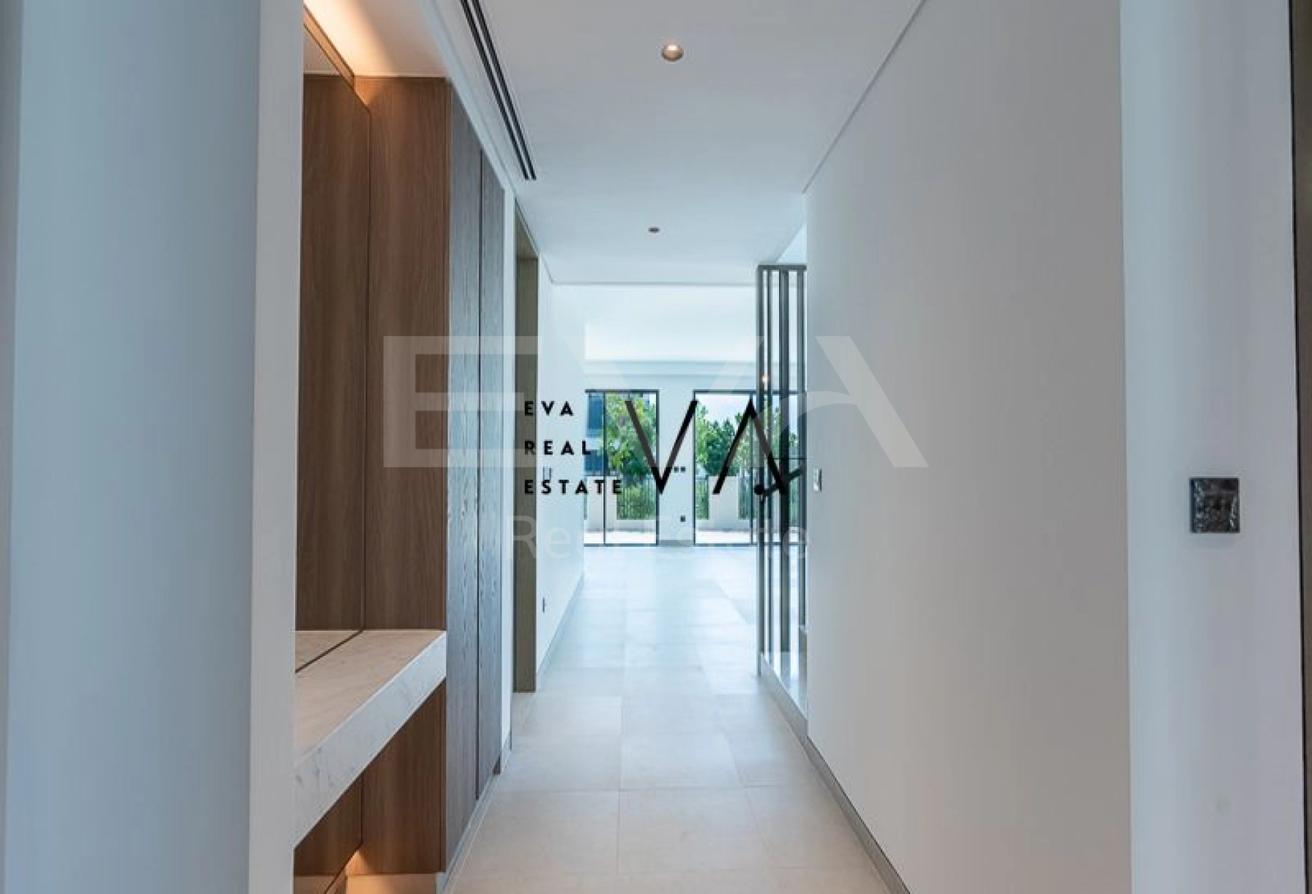 UPGRADED | CORNER | SINGLE ROW | READY TO MOVE IN photo 4