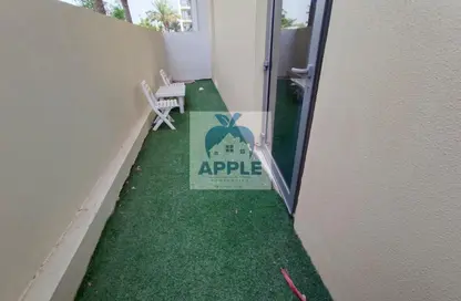 شقة - غرفة نوم - 2 حمامات للايجار في أبتاون الزاهية - الزاهية - تجارية مويلح - الشارقة