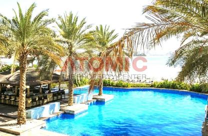 Apartment - 1 Bedroom - 2 Bathrooms for rent in Al Msalli - Shoreline Apartments - Palm Jumeirah - Dubai