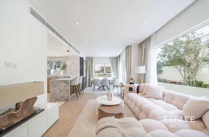 Villa - 4 Bedrooms - 2 Bathrooms for sale in Springs 9 - The Springs - Dubai