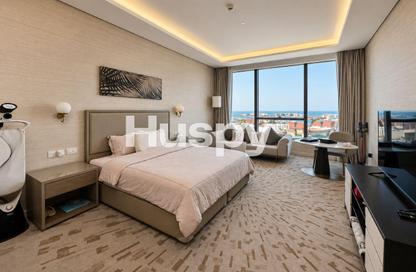 Apartment - Studio - 1 Bathroom for sale in The Palm Tower - Palm Jumeirah - Dubai