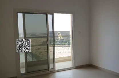 شقة - 2 غرف نوم - 2 حمامات للبيع في قرية الاميرة - الياسمين - عجمان