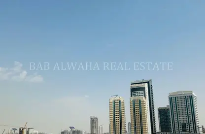 شقة - 1 حمام للايجار في الأمل تاور - مدينة دبي الرياضية - دبي