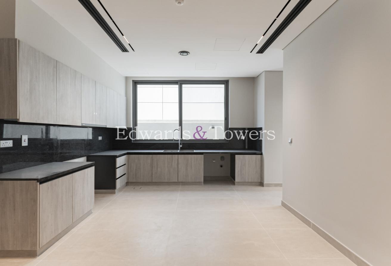 Brand new | Custom Villa | Large Living space photo 9