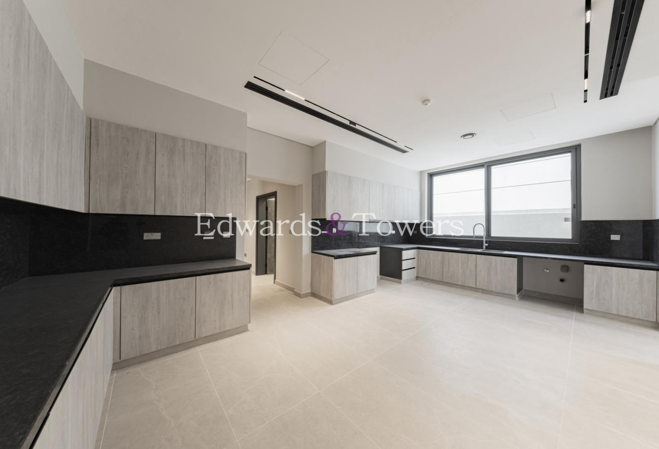 Brand new | Custom Villa | Large Living space photo 8
