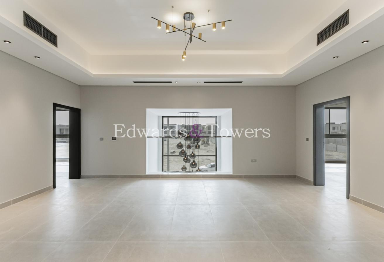 Brand new | Custom Villa | Large Living space photo 20