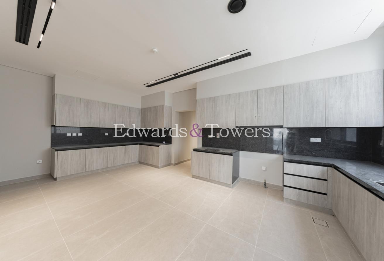 Brand new | Custom Villa | Large Living space photo 7