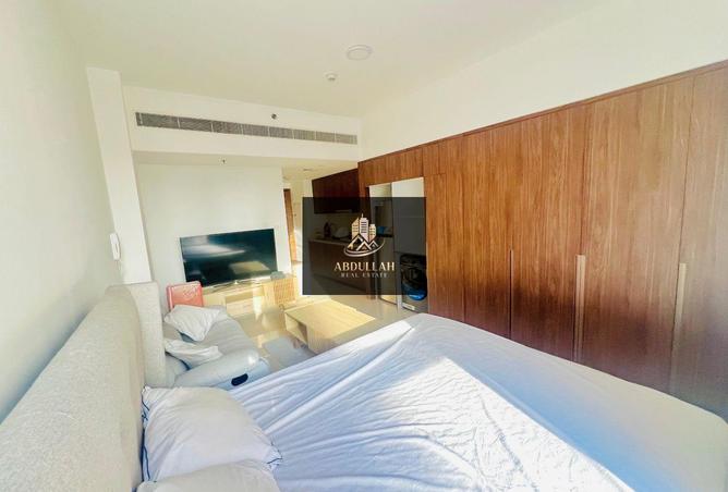 77364017 - Property Image 3