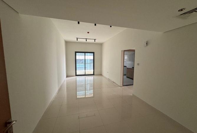 76582648 - Property Main Image