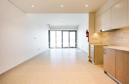 Apartment - 2 Bedrooms - 2 Bathrooms for rent in Seagate Building 1 - Seagate - Mina Rashid - Dubai