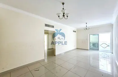 Apartment - 2 Bedrooms - 3 Bathrooms for rent in Muwaileh 3 Building - Muwaileh - Sharjah