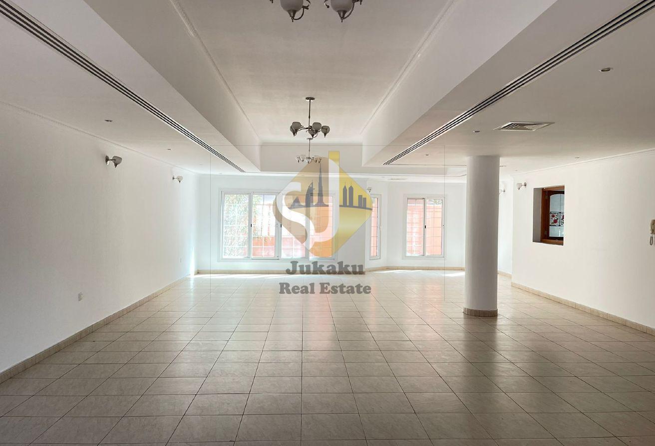 Premium 4BR Villa | Family-Friendly Community photo 4