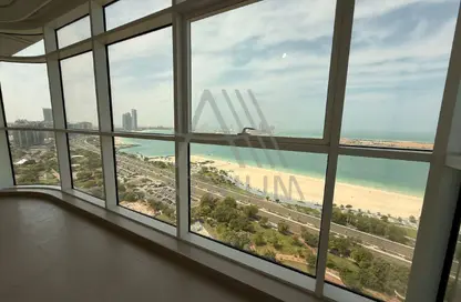 شقة - 3 غرف نوم - 4 حمامات للايجار في وايف تاور - شارع الكورنيش - أبوظبي