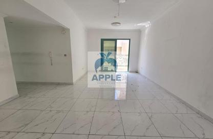 Apartment - 3 Bedrooms - 4 Bathrooms for rent in Muwaileh Commercial - Sharjah