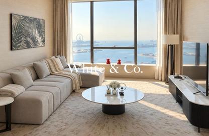 Apartment - 1 - 2 for rent in The Palm Tower - Palm Jumeirah - Dubai