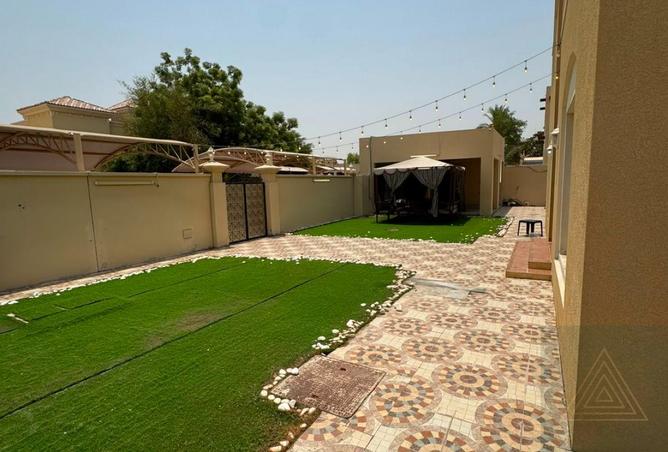 128362389 - Property Image 2