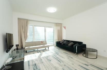 Apartment - 1 - 2 for rent in Damac Heights - Dubai Marina - Dubai