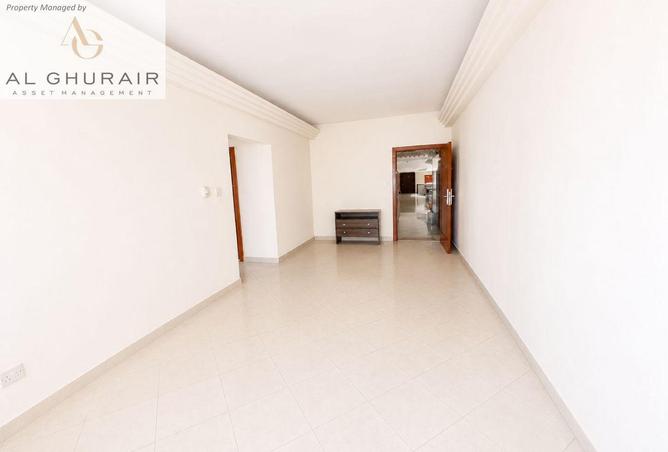 Spacious 1-Bedroom Apartment I DEWA and AC Free photo 2