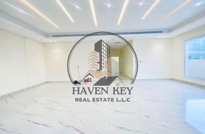 Villa - 4 - 5 for rent in Fire Station Road - Muwaileh - Sharjah