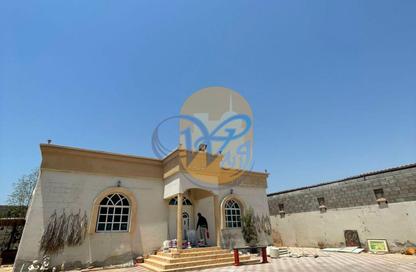 فيلا - 3 غرف نوم - 3 حمامات للايجار في الرفاع - رأس الخيمة