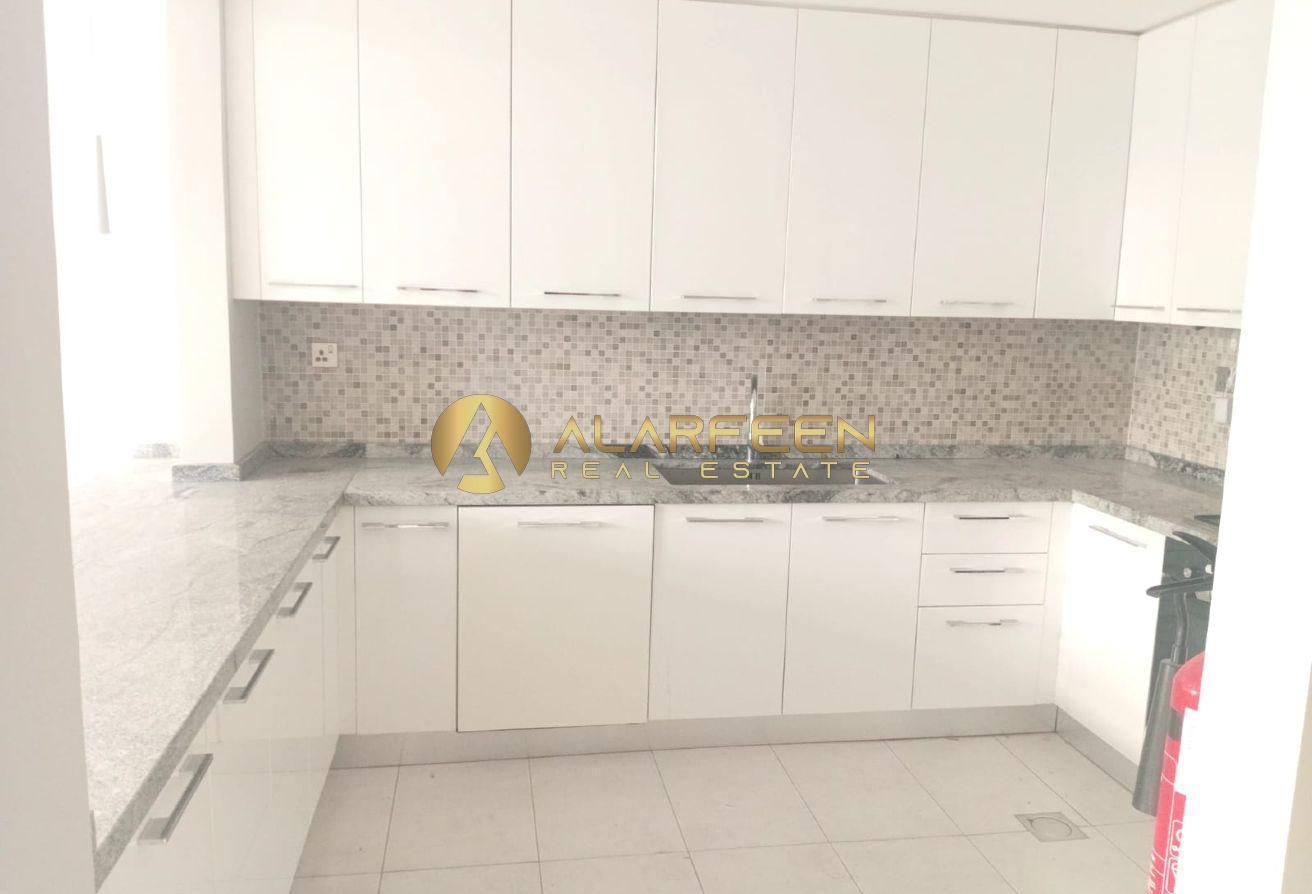 Bright & Spacious | Park Facing | Low Price photo 6
