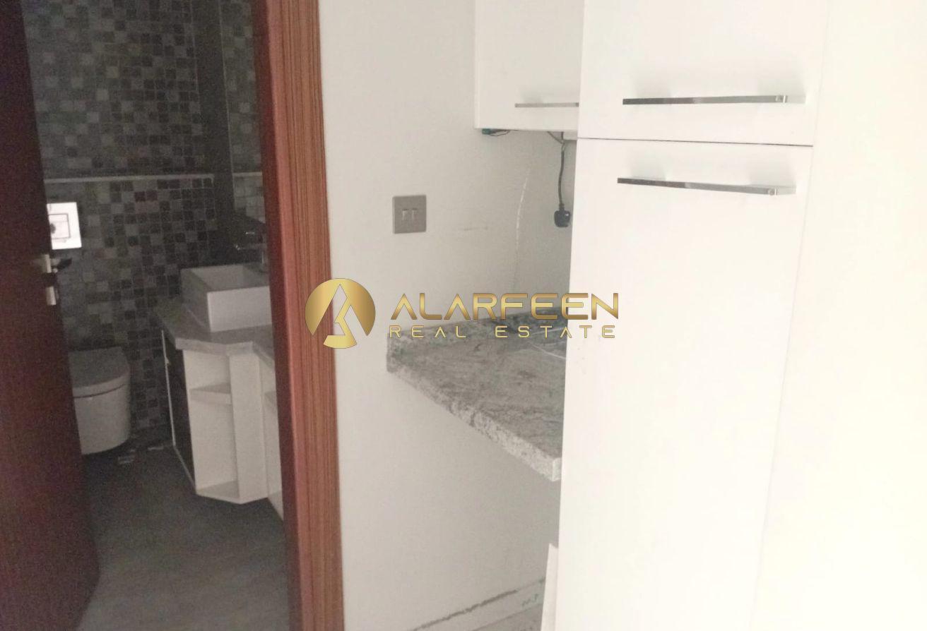 Bright & Spacious | Park Facing | Low Price photo 9