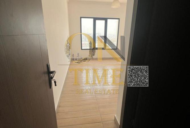 82388806 - Property Image 2