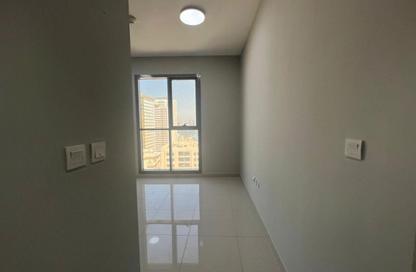 Apartment - 2 Bedrooms - 3 Bathrooms for rent in Al Khan Corniche - Al Khan - Sharjah