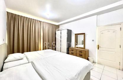 Apartment - 3 Bedrooms - 4 Bathrooms for rent in Al Khaili Building - Al Zahiyah - Abu Dhabi