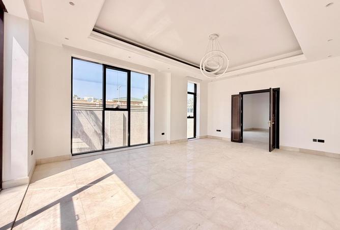 78201640 - Property Image 3