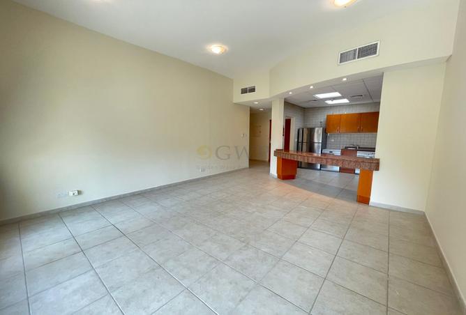 1-bed apartment in Northwest Apartments 8 · Garden view — photo 3