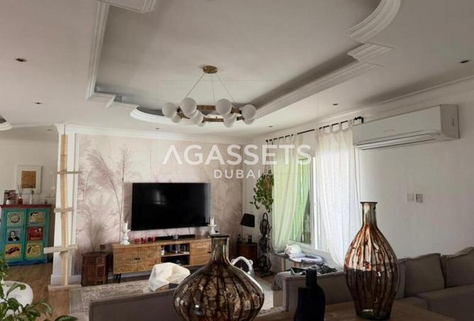 76166594 - Property Image 2