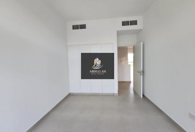 74235863 - Property Image 3