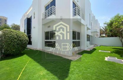 Villa - 5 Bedrooms - 6 Bathrooms for rent in Jumeirah 1 Villas - Jumeirah 1 - Jumeirah - Dubai
