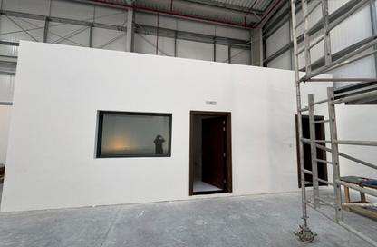 Warehouse - Studio - 1 for rent in Umm Al Thuoob - Umm Al Quwain